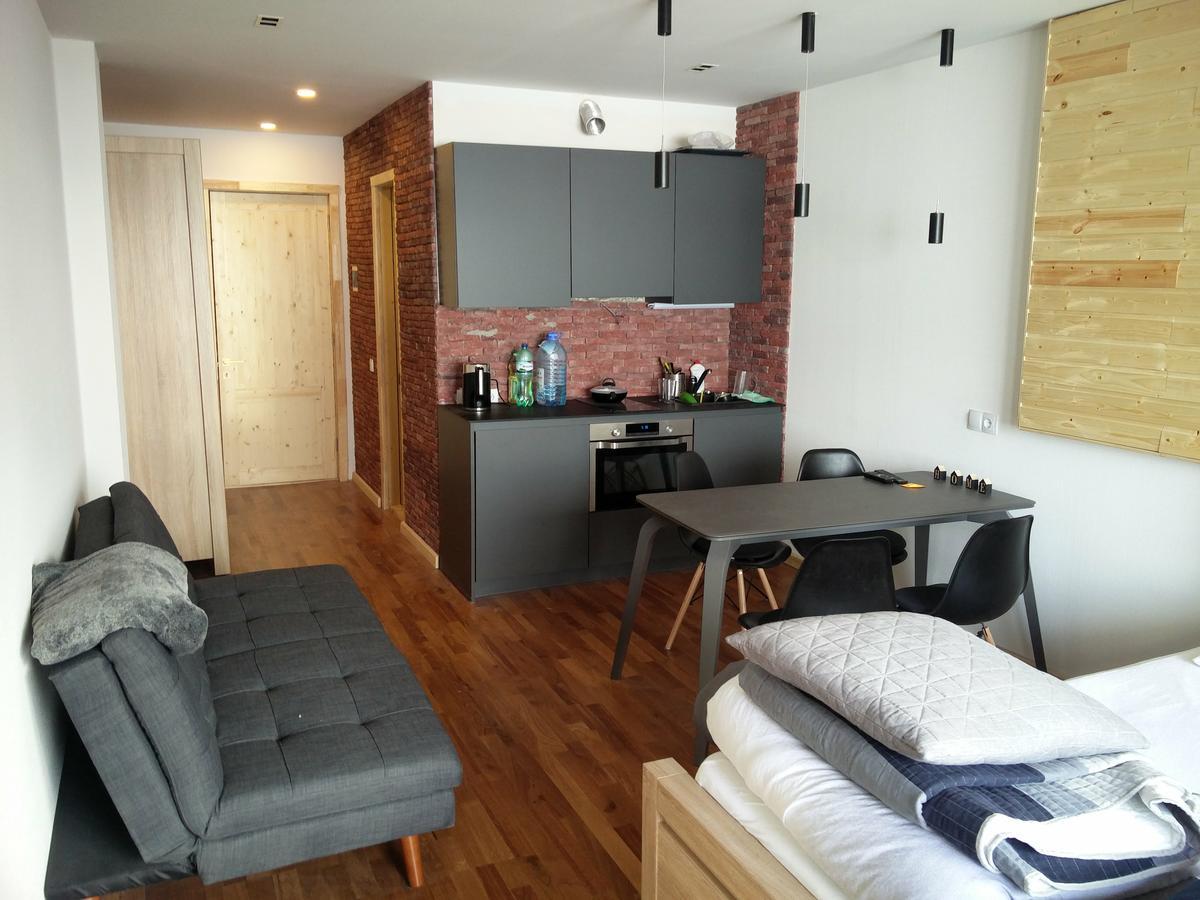 7 Senses Apartment New 구다우리 외부 사진